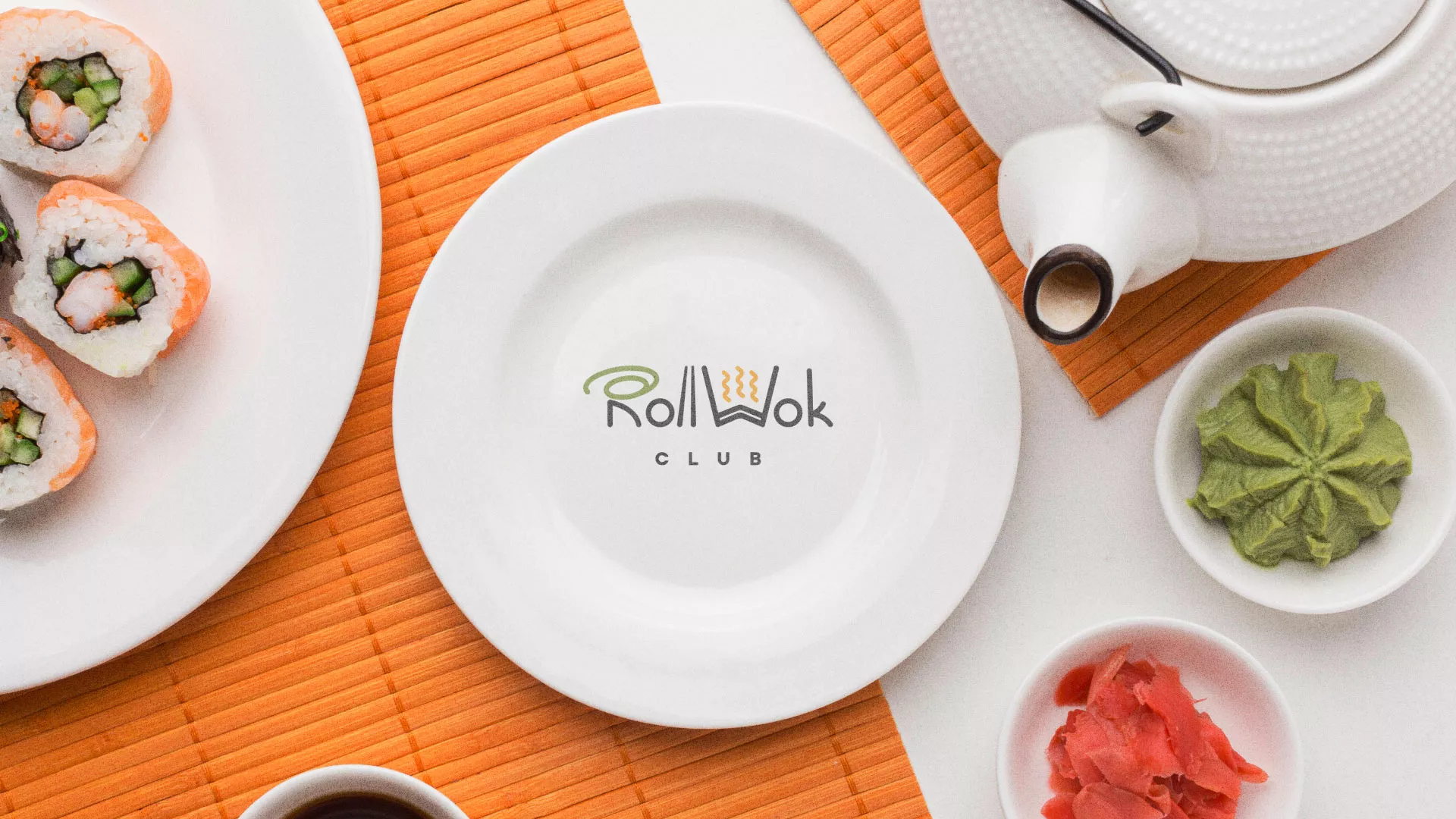Разработка логотипа и фирменного стиля в Туринске для суши-бара «Roll Wok Club» Разработка логотипа и фирменного стиля в Туринске для суши-бара «Roll Wok Club»